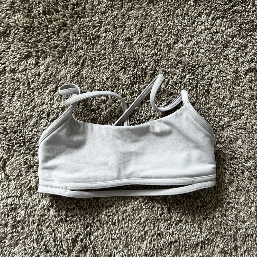 Lululemon sport bra